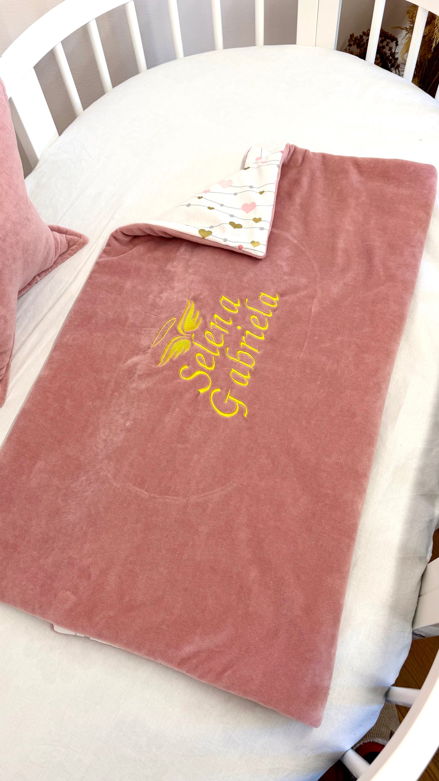 Păturică plăpumioară personalizabilă cu două fețe: velur și bumbac. Roz prăfuit.