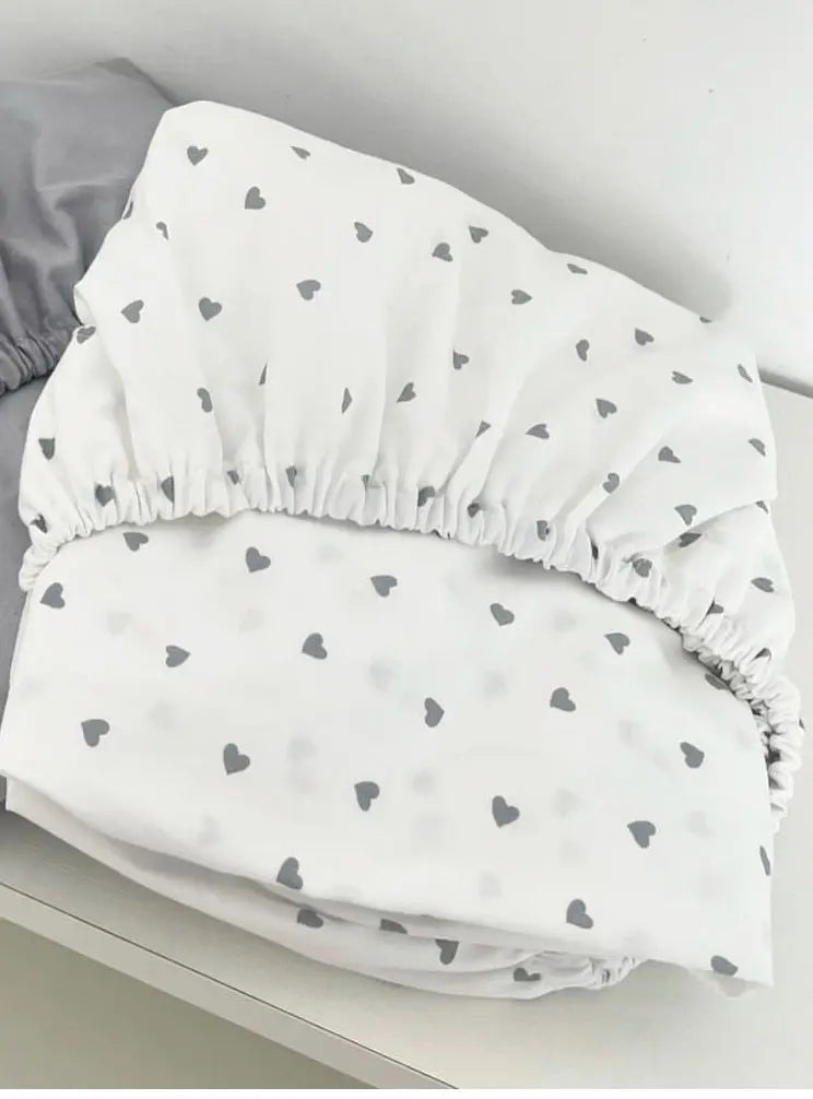 Cerceaf cu inimioare pat oval 75x125 cm pentru pat bebeluși din bumbac Ranforce 100% Meriess