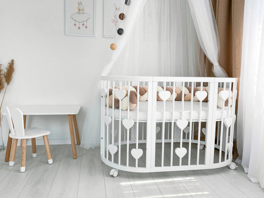 Patut oval Royal Sleep 9 in 1 Hearts - Meriess - Descoperă la Meriess o selecție premium de lenjerie de pat pentru bebeluși, pătuțuri multifuncționale, accesorii esențiale și cadouri speciale. Calitate garantată și livrare internațională. Suport 24/7 pentru toți părinții!