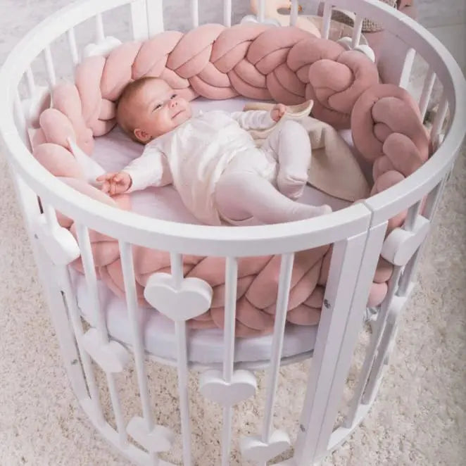 Patut oval Royal Sleep 9 in 1 Hearts - Meriess - Descoperă la Meriess o selecție premium de lenjerie de pat pentru bebeluși, pătuțuri multifuncționale, accesorii esențiale și cadouri speciale. Calitate garantată și livrare internațională. Suport 24/7 pentru toți părinții!