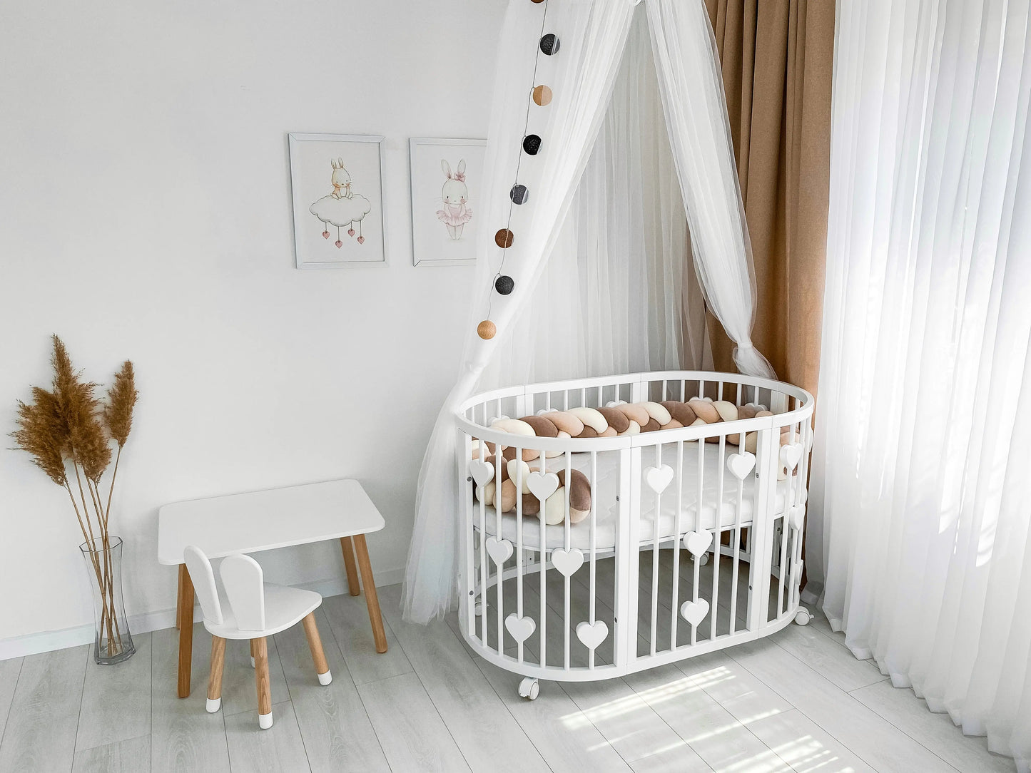 Patut oval Royal Sleep 9 in 1 Hearts - Meriess - Descoperă la Meriess o selecție premium de lenjerie de pat pentru bebeluși, pătuțuri multifuncționale, accesorii esențiale și cadouri speciale. Calitate garantată și livrare internațională. Suport 24/7 pentru toți părinții!
