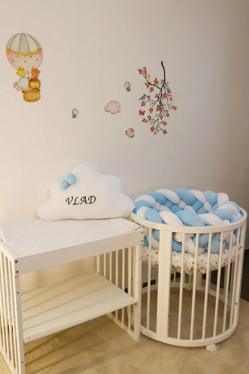 Protecție împletită albastră cu alb pentru pătuț bebe - 230 cm Meriess
