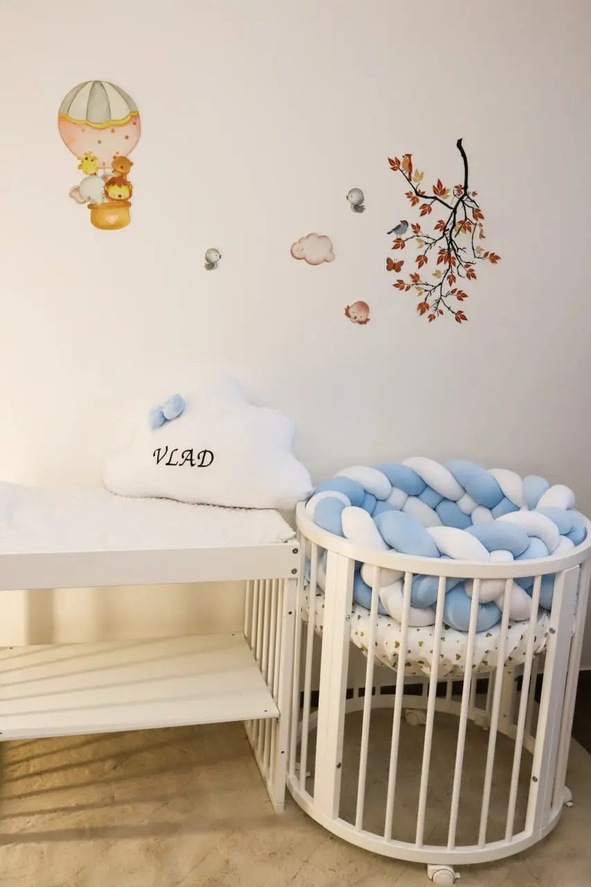 Protecție împletită albastră cu alb pentru pătuț bebe - 230 cm Meriess