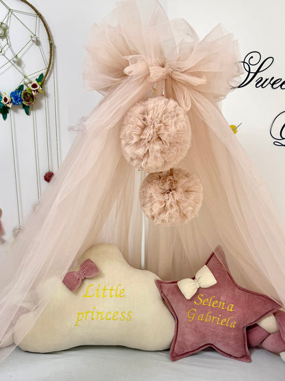 Set cu două pernuțe personalizate- bej și roz prăfuit