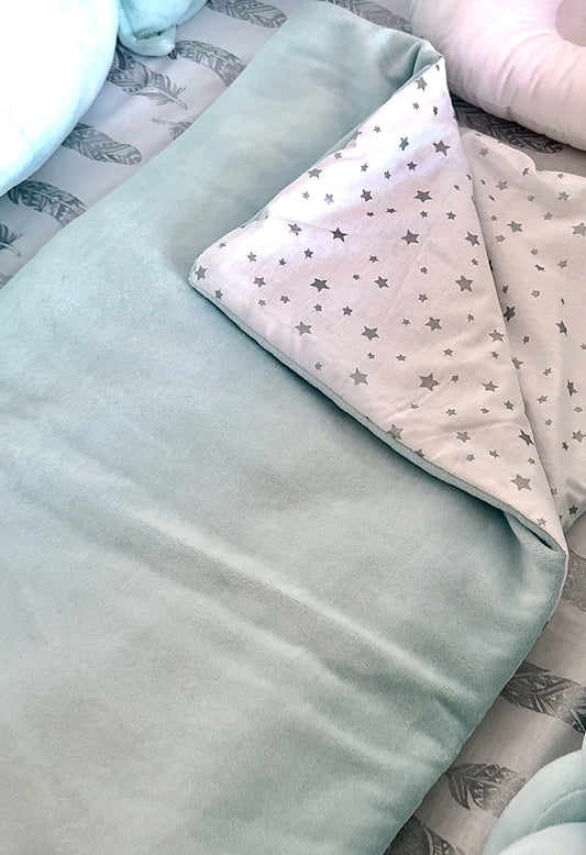 Păturică plăpumioară personalizabilă- Verde mentă